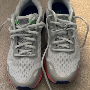 Under Armour Women's Light Gray Mesh Running Shoes with Pink & Navy Accents
